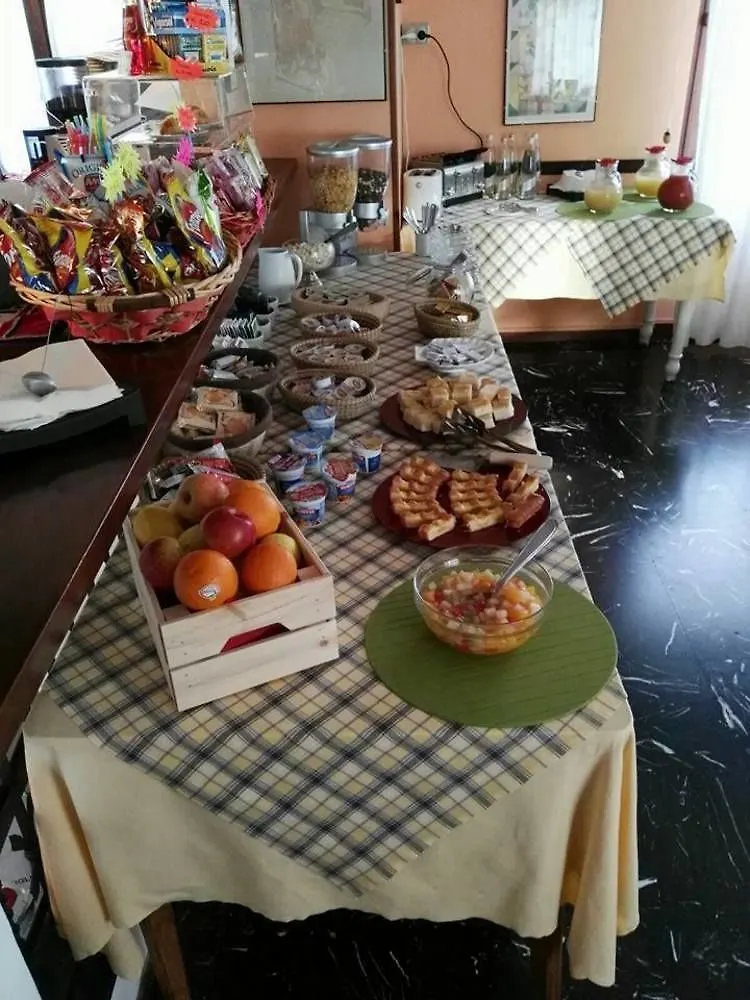 Hotel Elvezia Lake Maggiore 2*,